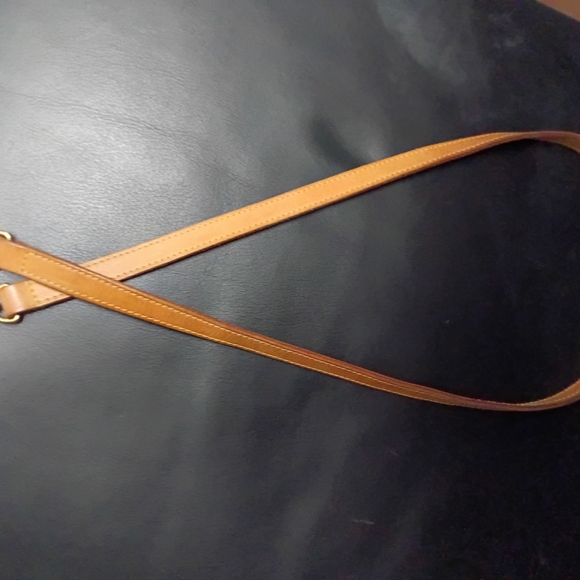 Long Louis Vuitton Authentic Leather Shoulder Strap Crossbody - Picture 5 of 7